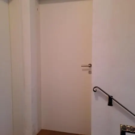 Am Kreuzbergl, 34qm, 1-2 Gaeste, Gratis Parkplaetze & Self Check-in