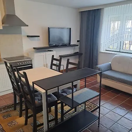 Apartmán Am Kreuzbergl, 34qm, 1-2 Gaeste, Gratis Parkplaetze & Self Check-in *