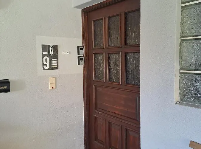 Am Kreuzbergl, 34qm, 1-2 Gaeste, Gratis Parkplaetze & Self Check-in דירה *